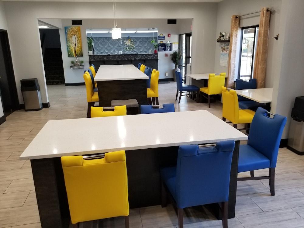 Days Inn by Wyndham Greenville South/Mauldin photo 56