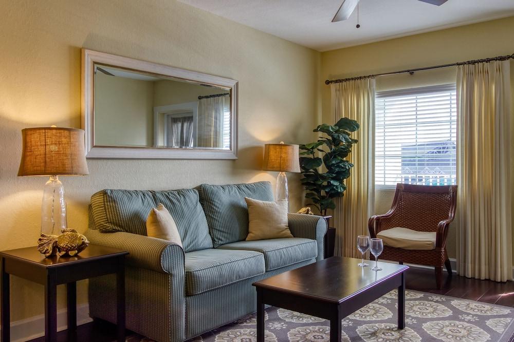 Harbourside Resort, a New Hotel Collection Property photo 6