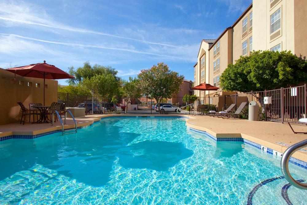 Holiday Inn Express Hotel & Suites Phoenix-Airport by IHG photo 39