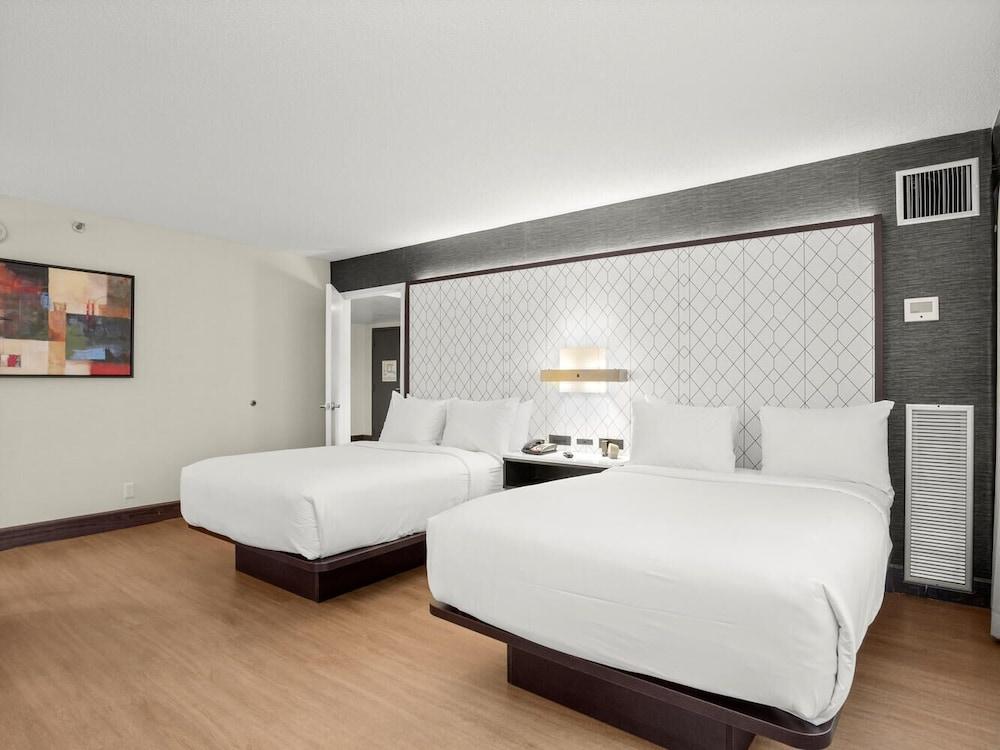 The Armon Stamford Hotel & Conference photo 9