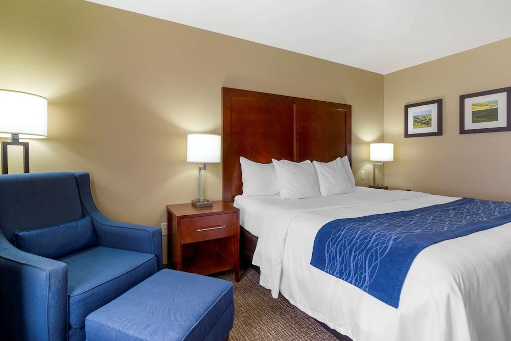 Comfort Inn & Suites Mandan - Bismarck photo 10