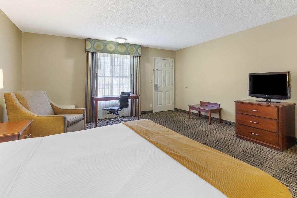 Best Western Sunday House Inn photo 4