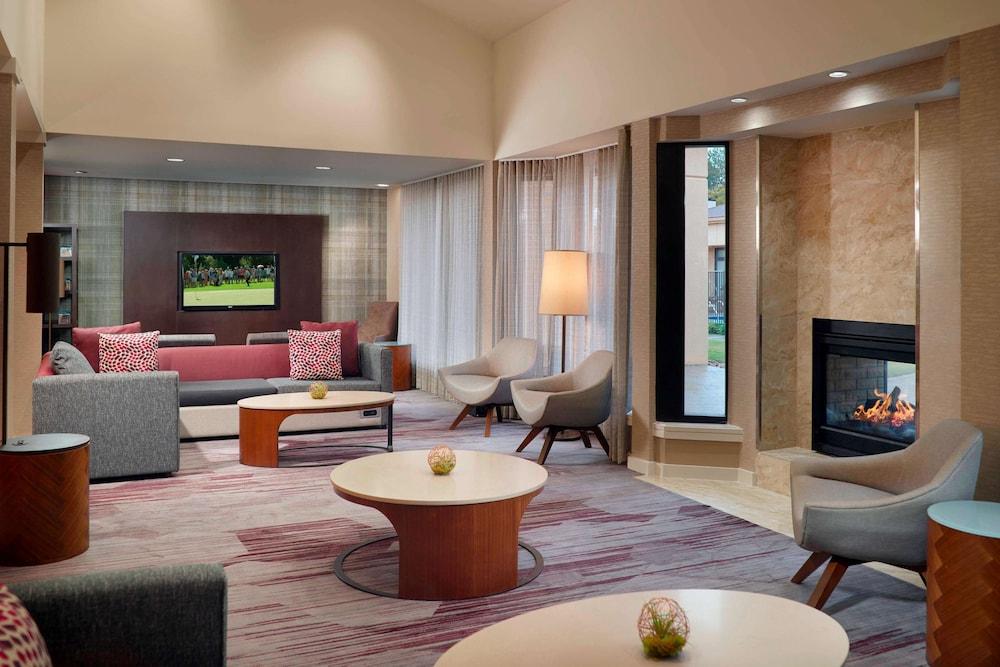 Sonesta Select Atlanta Airport photo 3