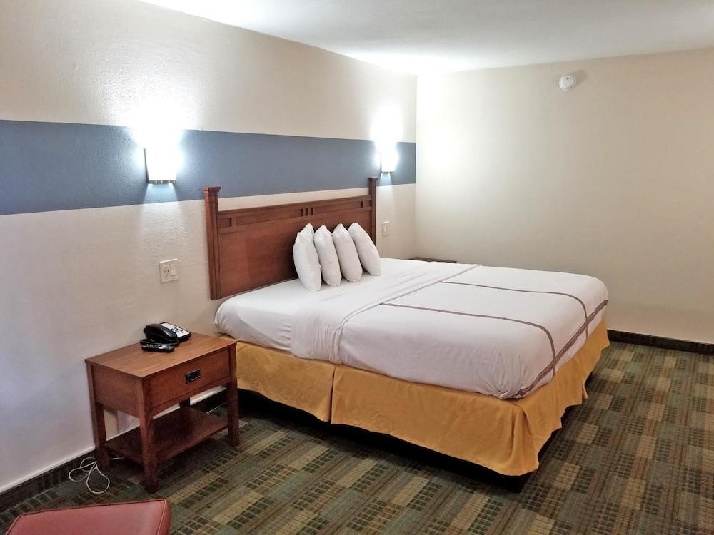 Americas Best Value Inn Marshall photo 16