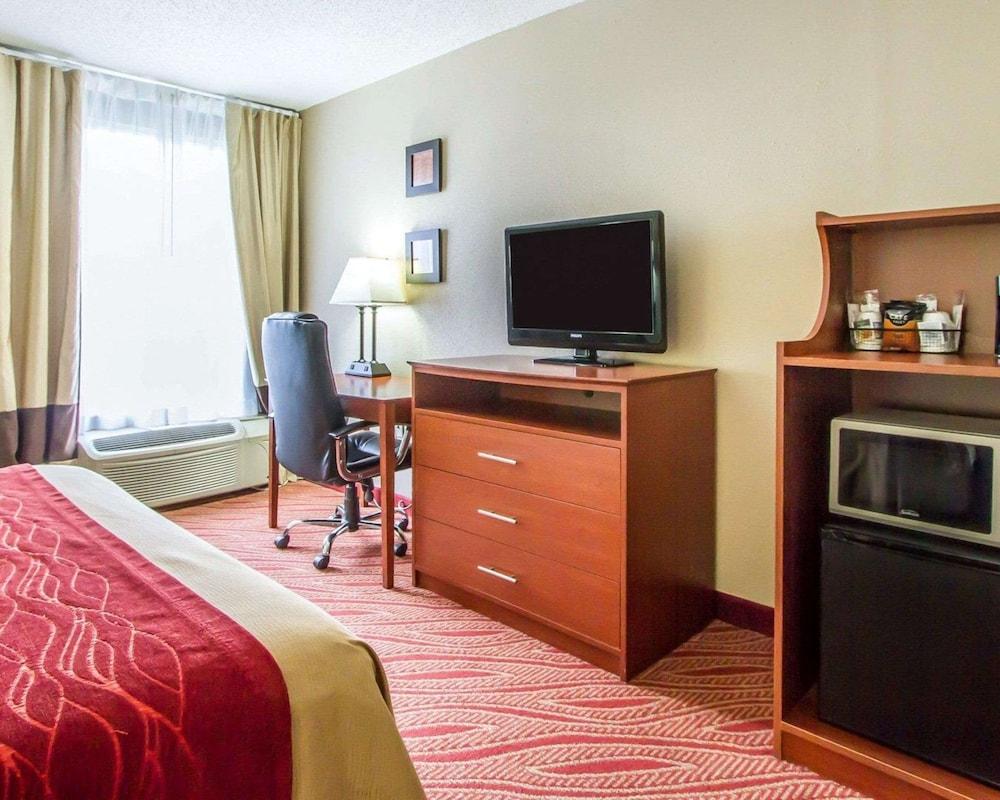 Comfort Inn Poplar Bluff North photo 15