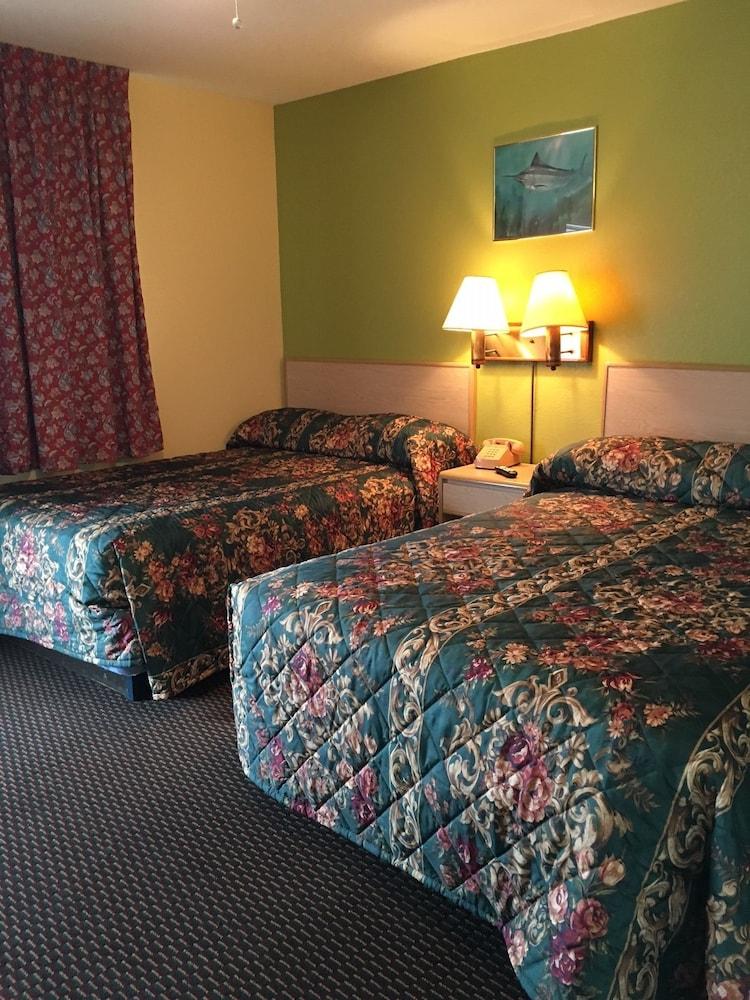 Shaws Komfort Motel photo 9
