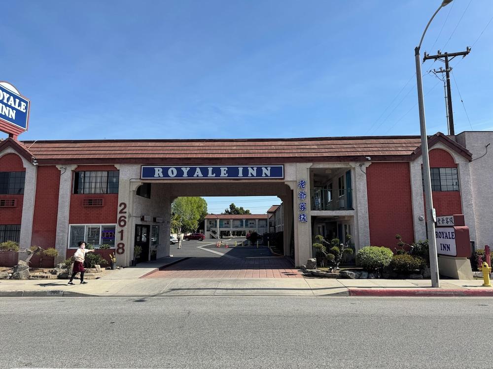Royale Inn Motel photo 5