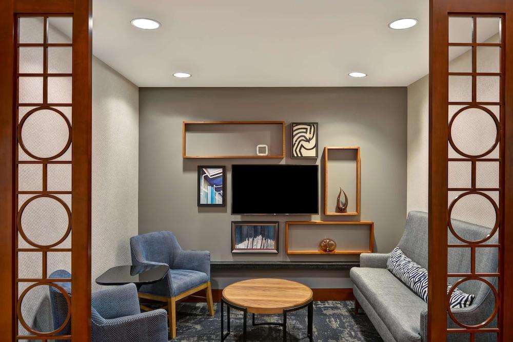 Hyatt Place Birmingham/Hoover photo 5