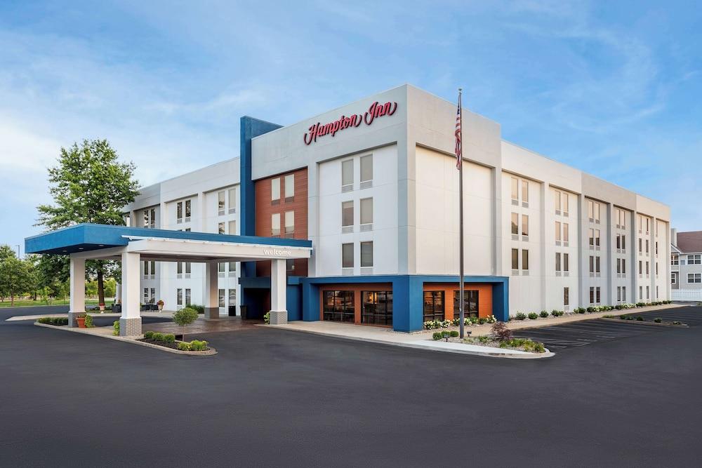 Hampton Inn Louisville-Airport photo 1