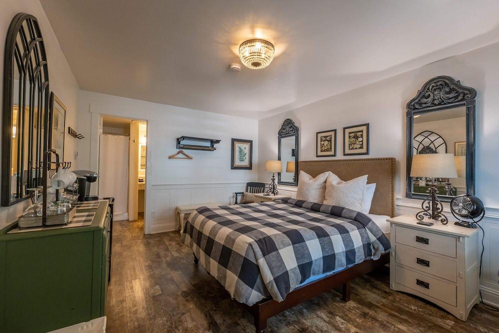 Bandon Marina Inn photo 34