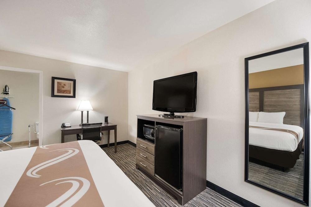 Quality Inn & Suites Lufkin photo 17