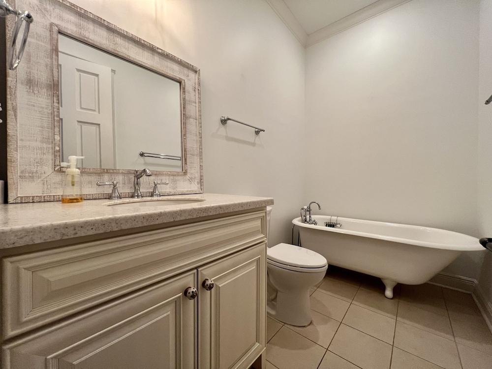 Bay Town Inn photo 18