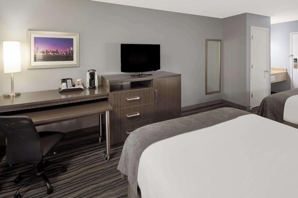 Best Western Riverside Inn photo 8