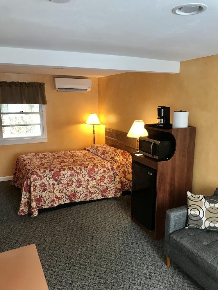 Mt Liberty Cabins and Motel photo 3