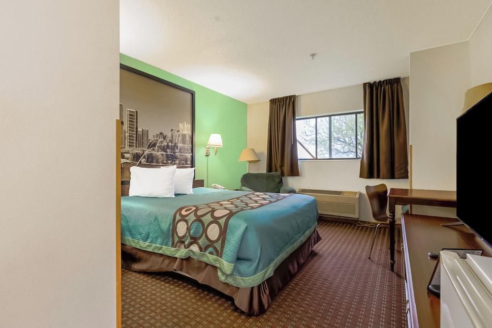 Super Sleep Inn photo 16