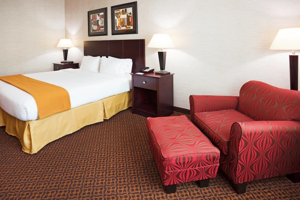Holiday Inn Express & Suites Carrollton by IHG photo 4