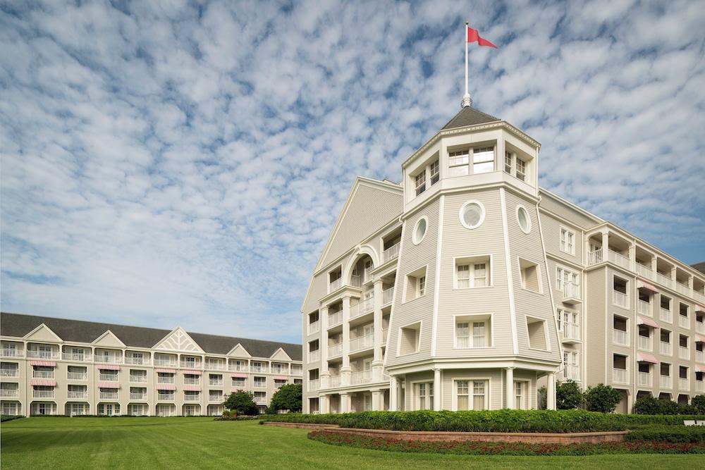 Disney's Yacht Club Resort photo 44