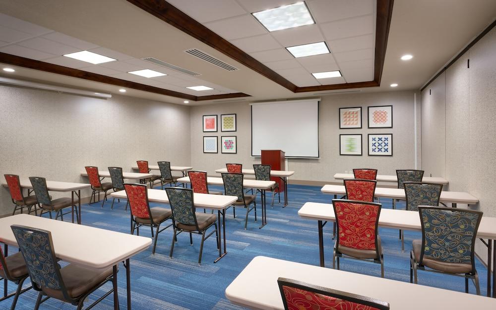 Holiday Inn Express & Suites Orem-North Provo by IHG photo 42