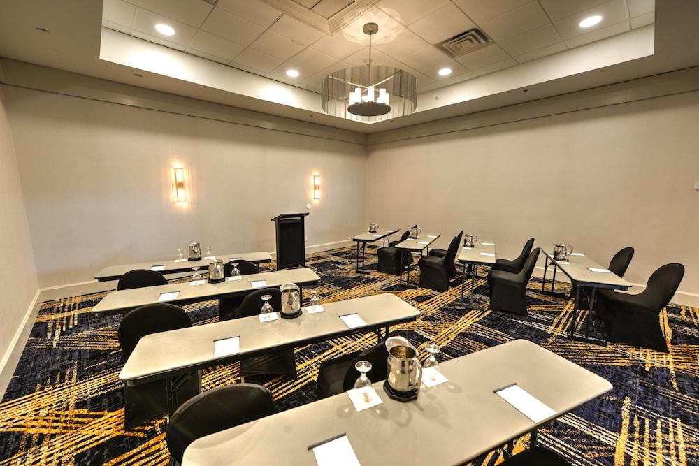 Crowne Plaza Hotel Jacksonville Airport/I-95N by IHG photo 71