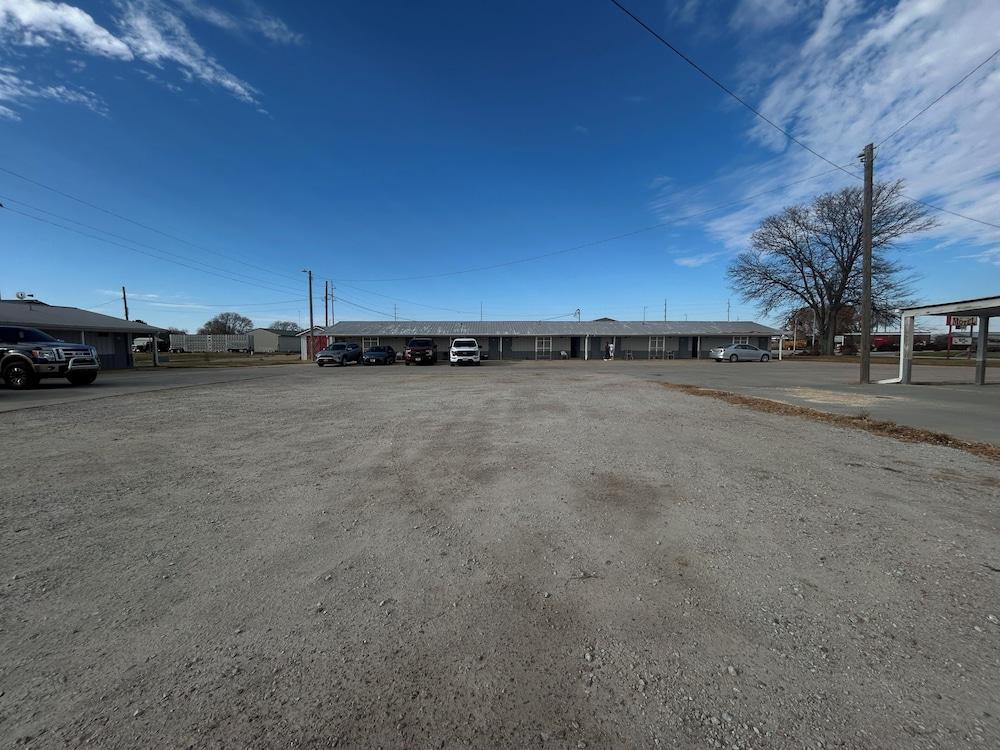 Gateaway Motel Broken Bow NE photo 8