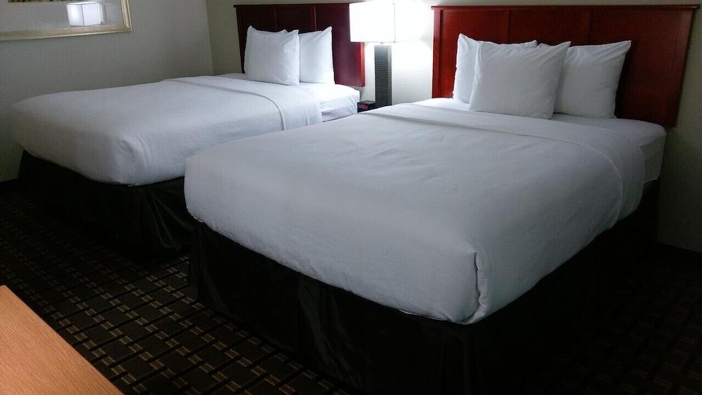 Motel 6 Hastings, NE photo 33