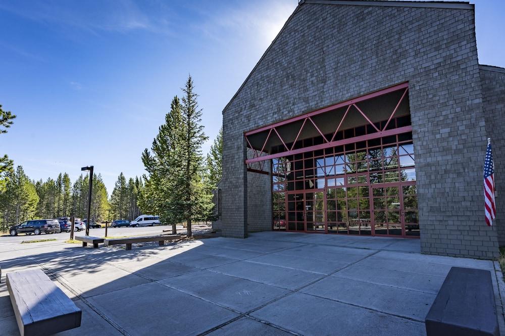 Grant Village - Inside the Park — hotel in Yellowstone National Park