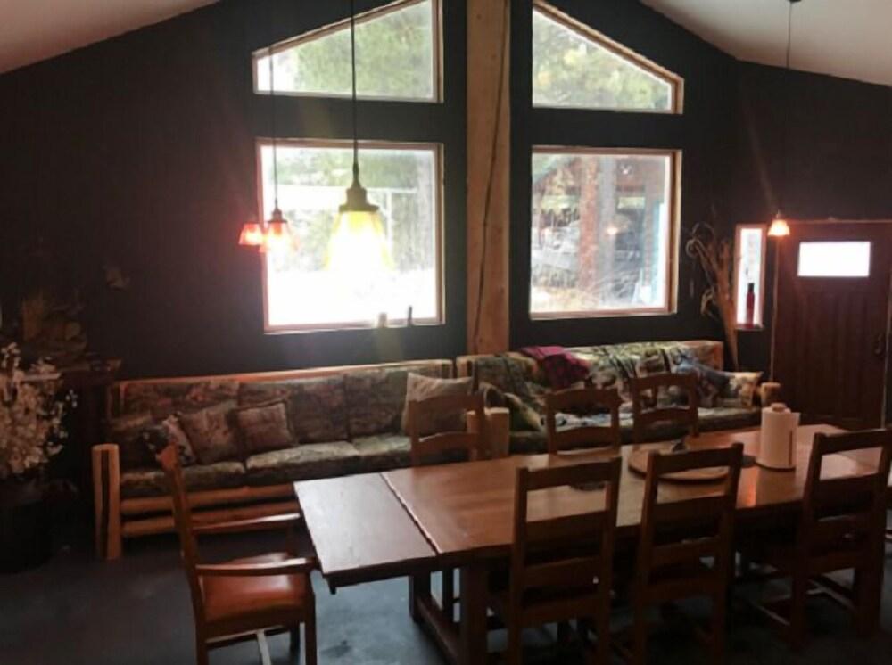 The Last Resort Lodge photo 14