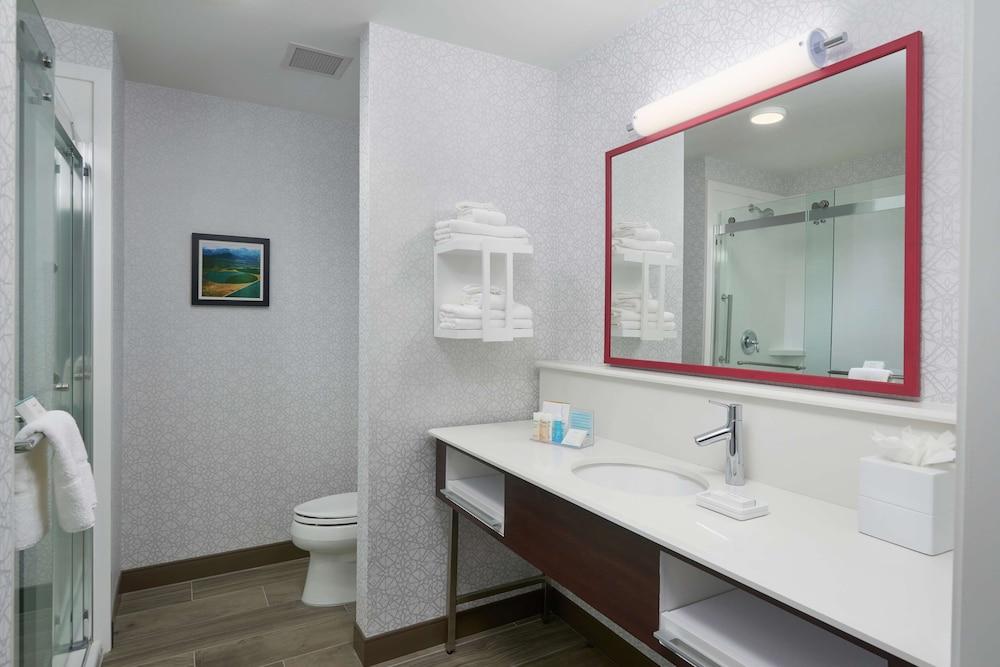 Hampton Inn by Hilton Burley photo 21