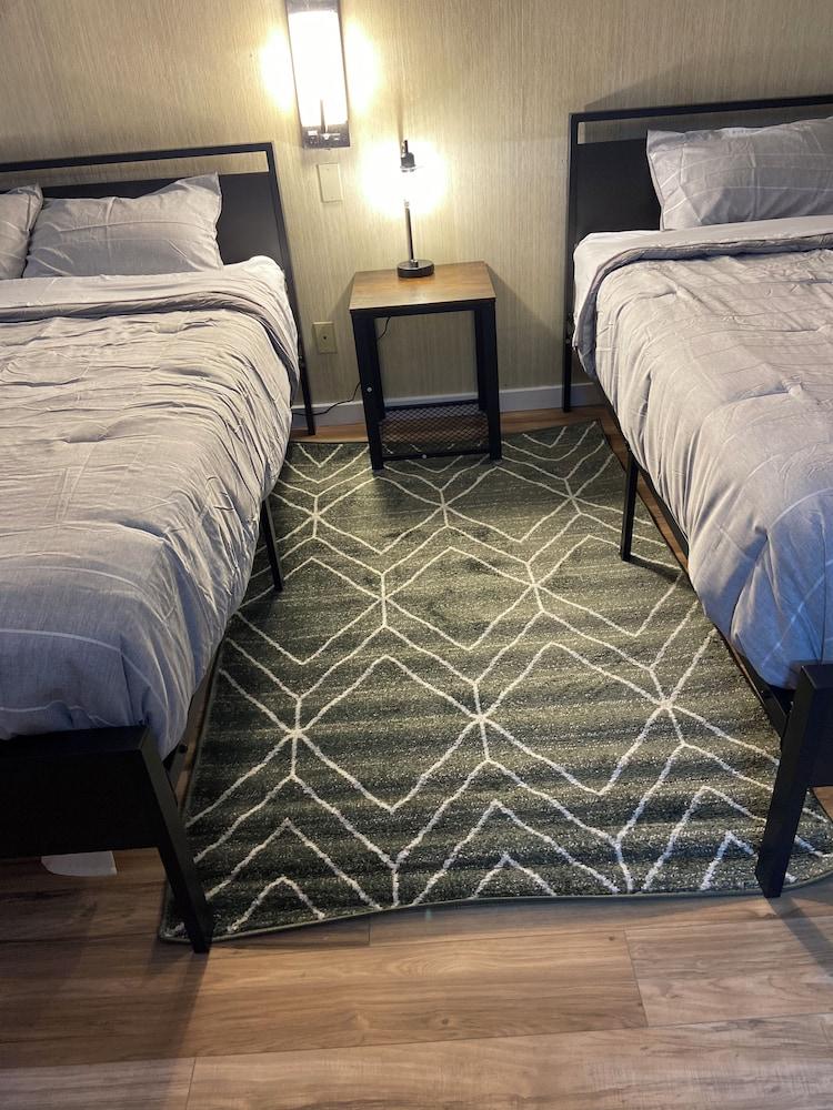 Coyote East Motel photo 4