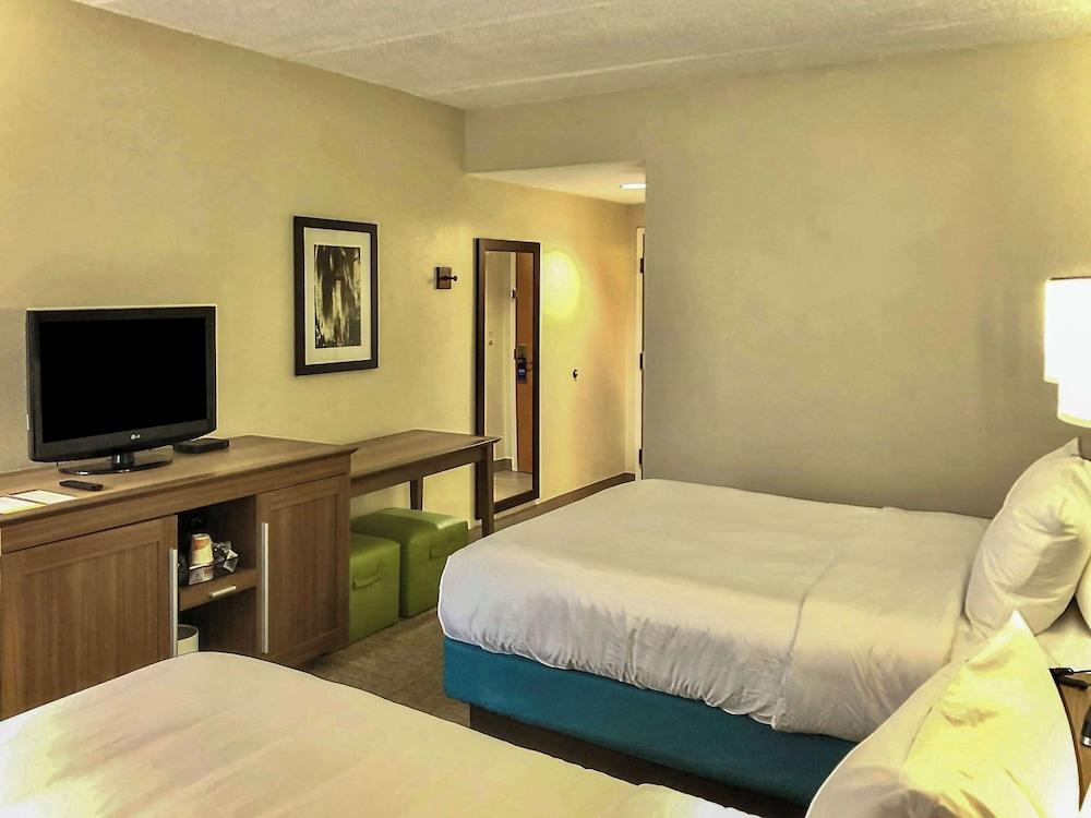 Comfort Inn Darien - North Brunswick photo 23
