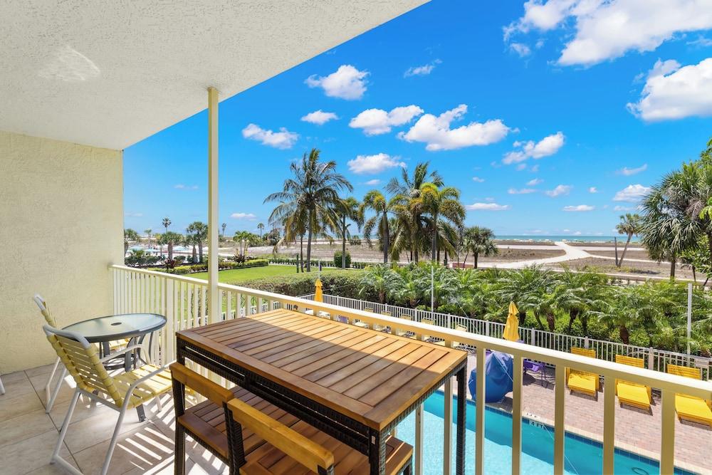 South Beach Oceanfront Resort photo 67