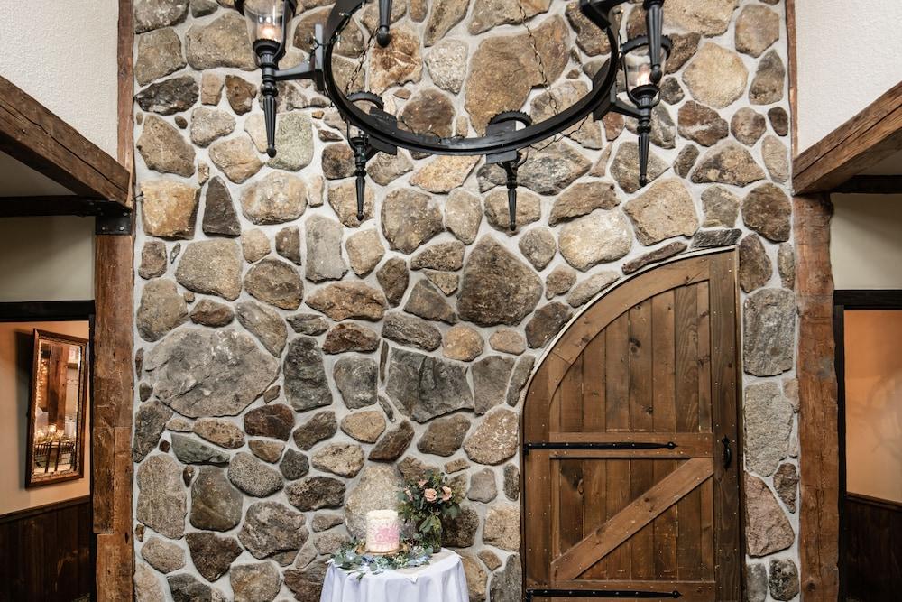 Christmas Farm Inn and Spa photo 72