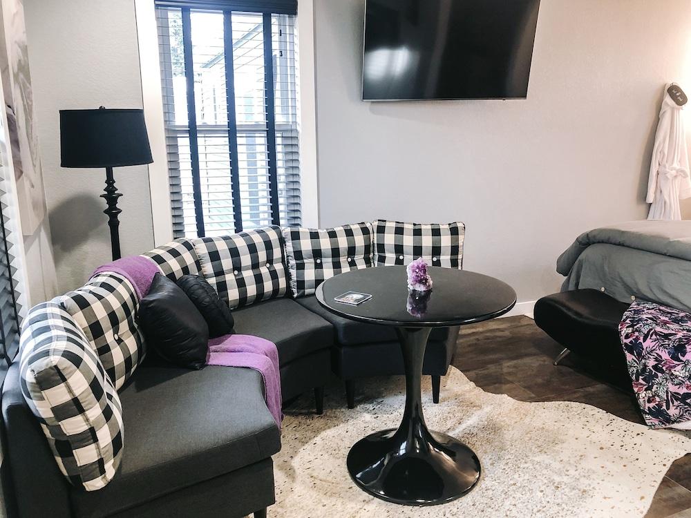 EO Bungalows – Adults Only photo 25