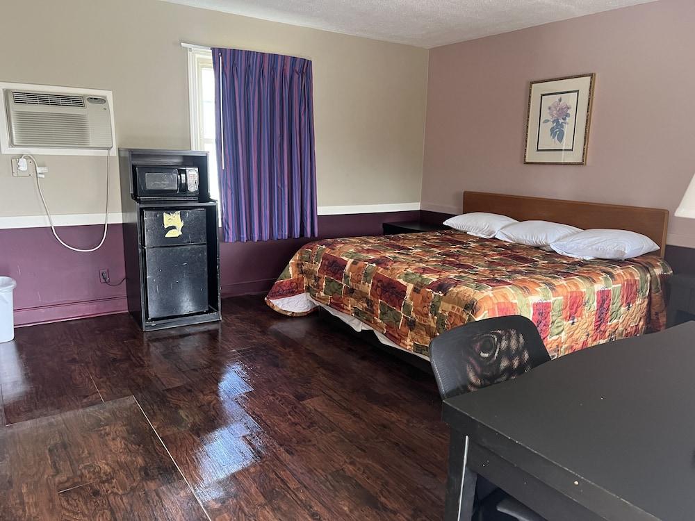 Royal Inn Motel photo 26