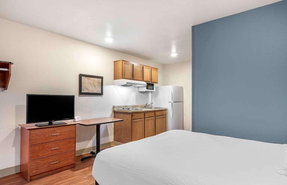 Extended Stay America Select Suites - Louisville - South photo 9