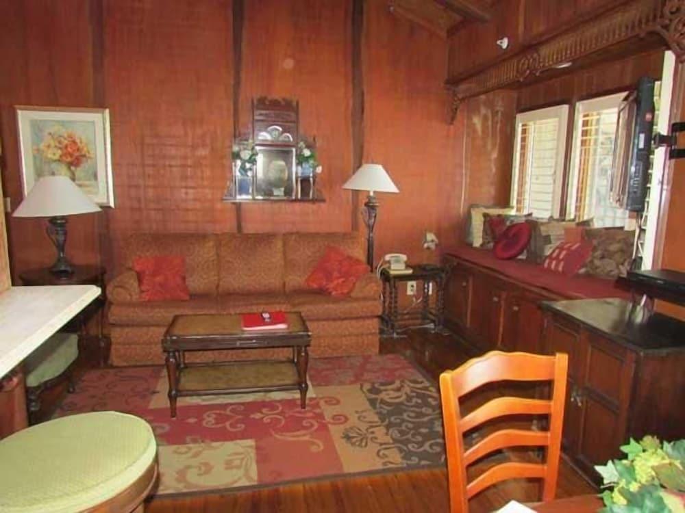 The Driftwood Resort photo 2