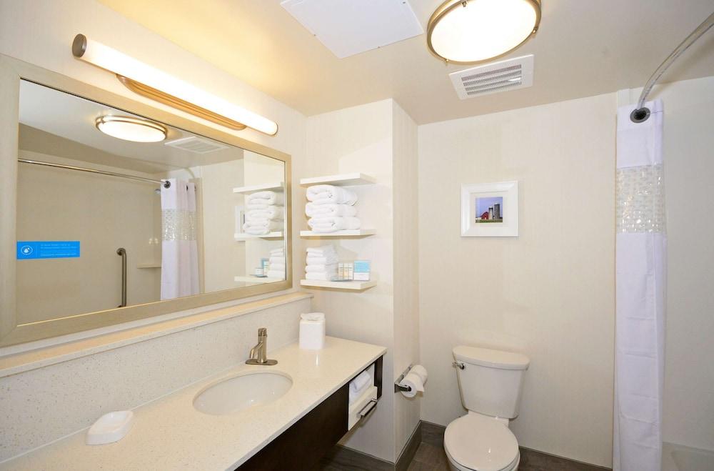 Hampton Inn Pulaski photo 9