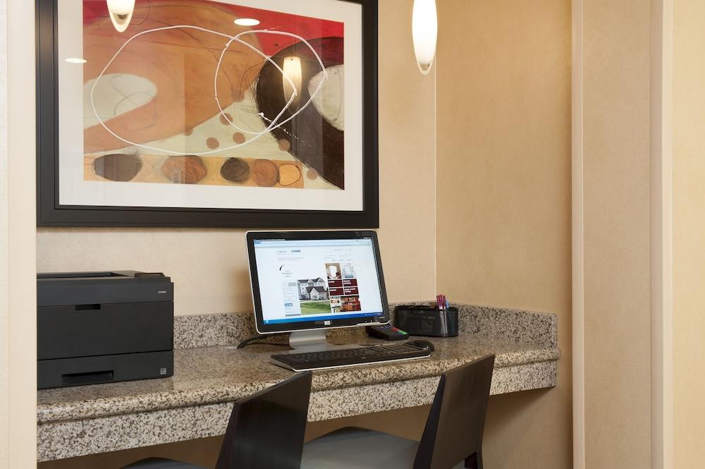 Residence Inn Marriott Moline photo 15