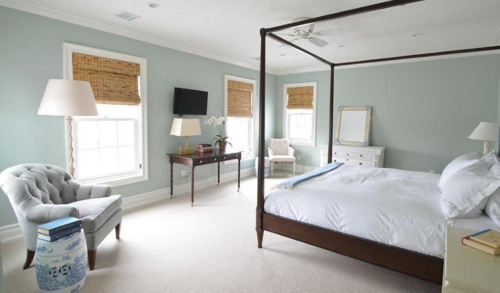 The Quogue Club at Hallock House photo 23