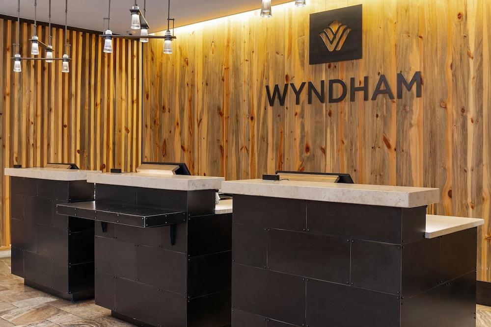 Club Wyndham Resort at Avon photo 2