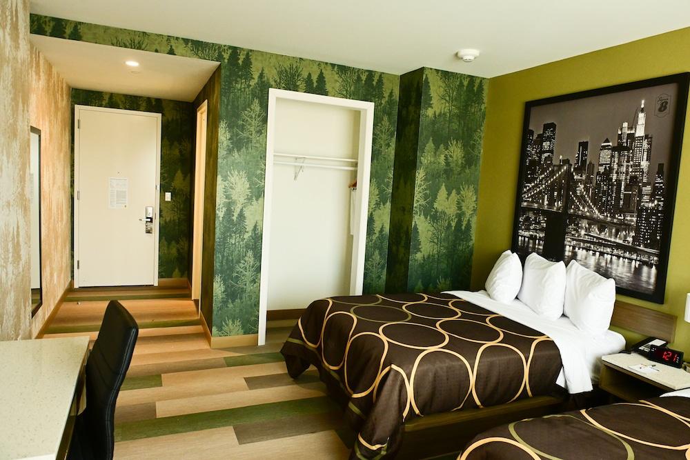 Super 8 by Wyndham Bronx Near Botanical Garden photo 4