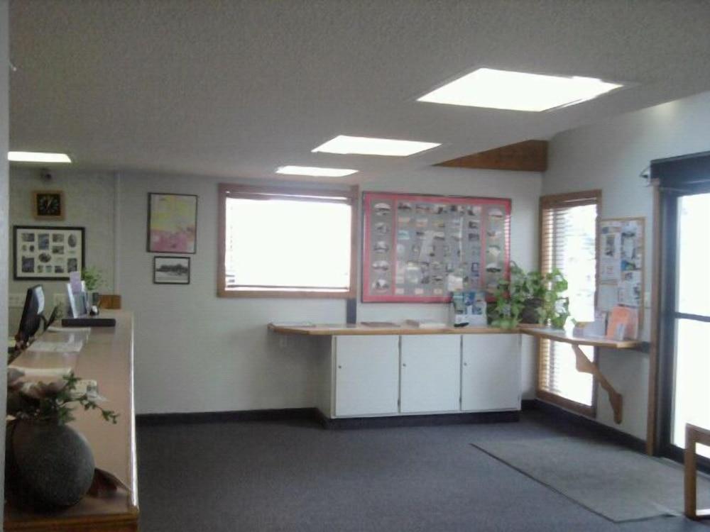 Quails Nest Inn and Suites photo 30