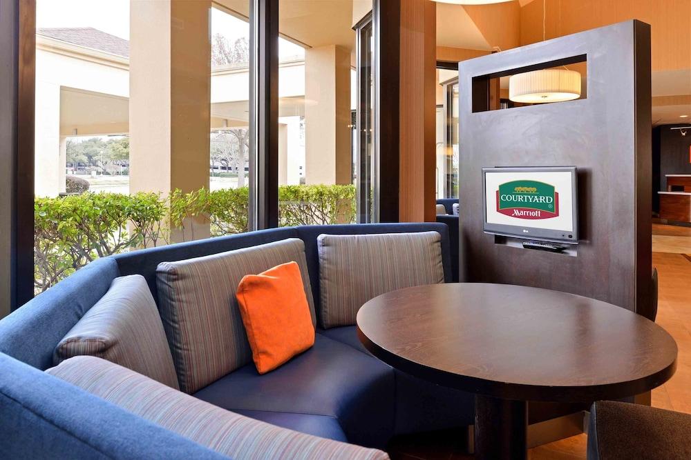 Courtyard by Marriott Dallas Northwest photo 12