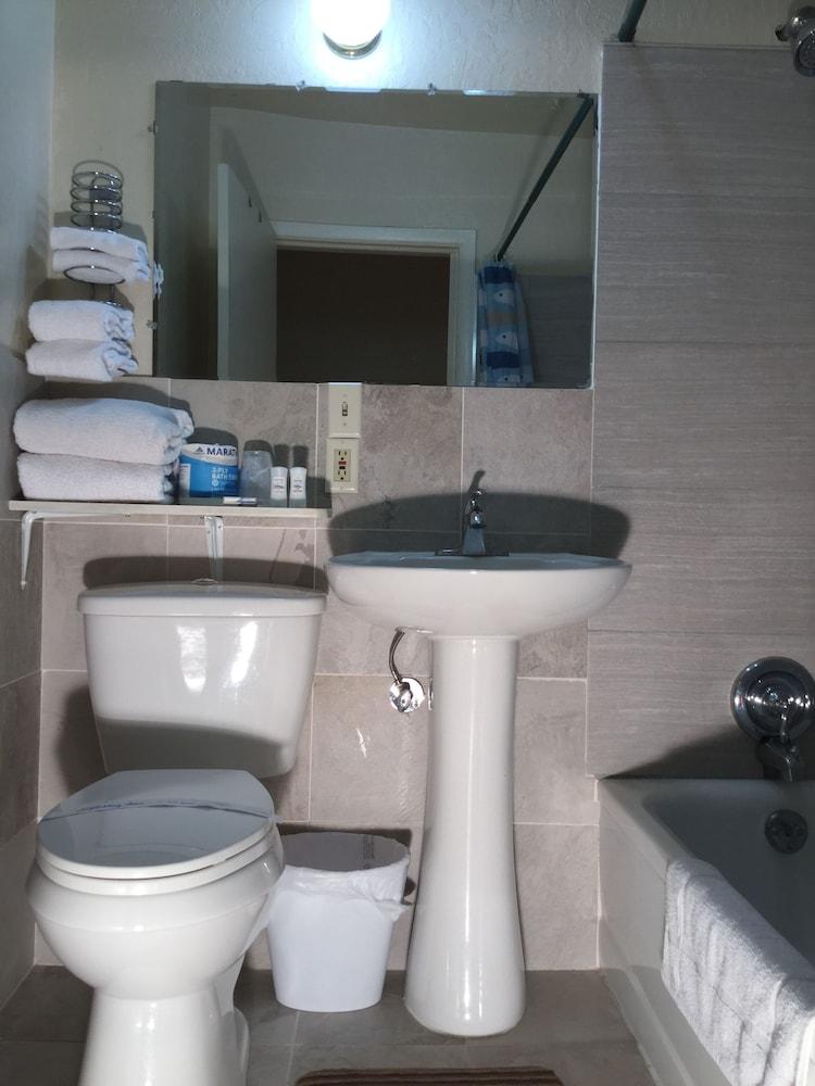 Diamond View Motel photo 5