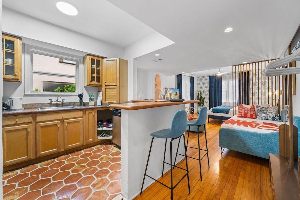 Blue Flamingo Suites photo 63