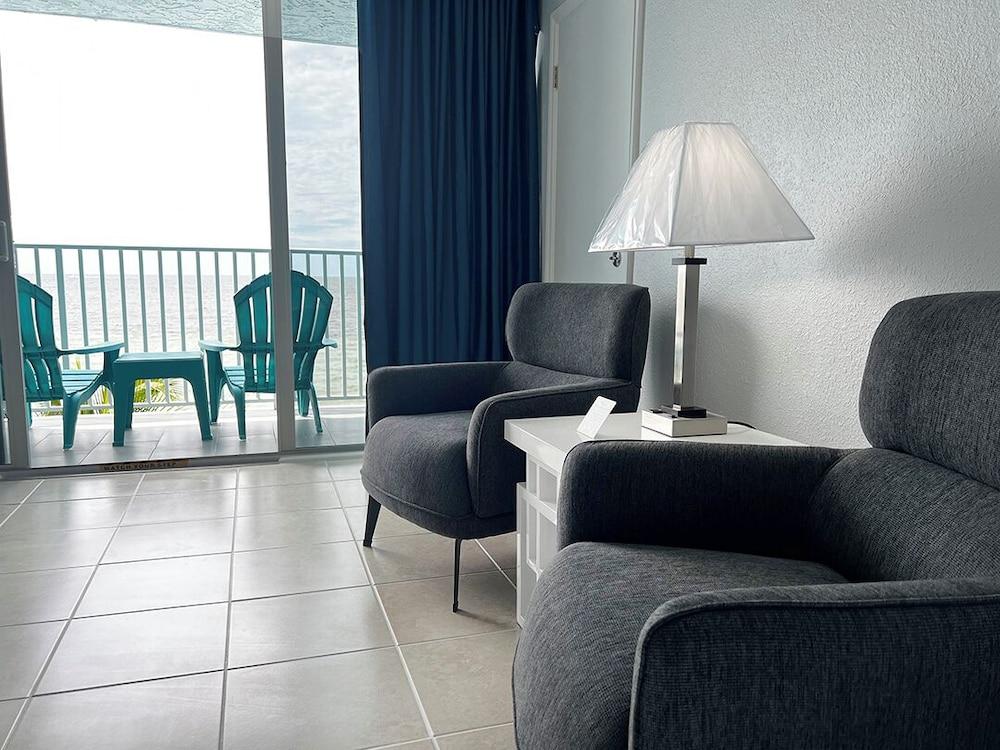 Lani Kai Beachfront Resort photo 65