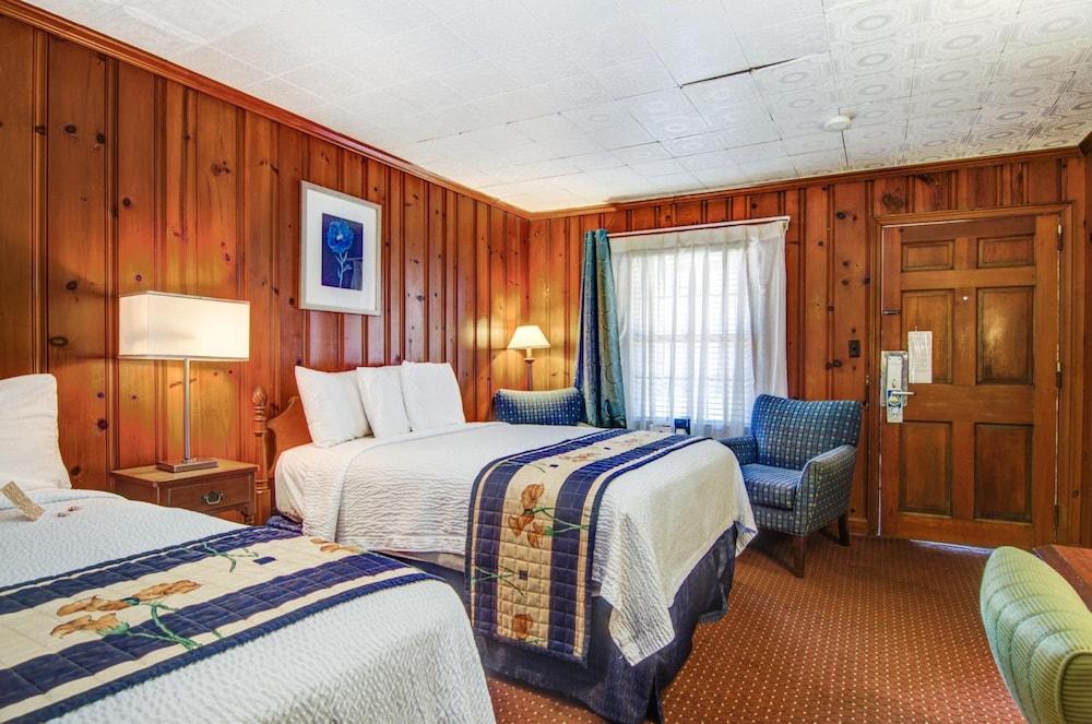 Potomac River Motel photo 20