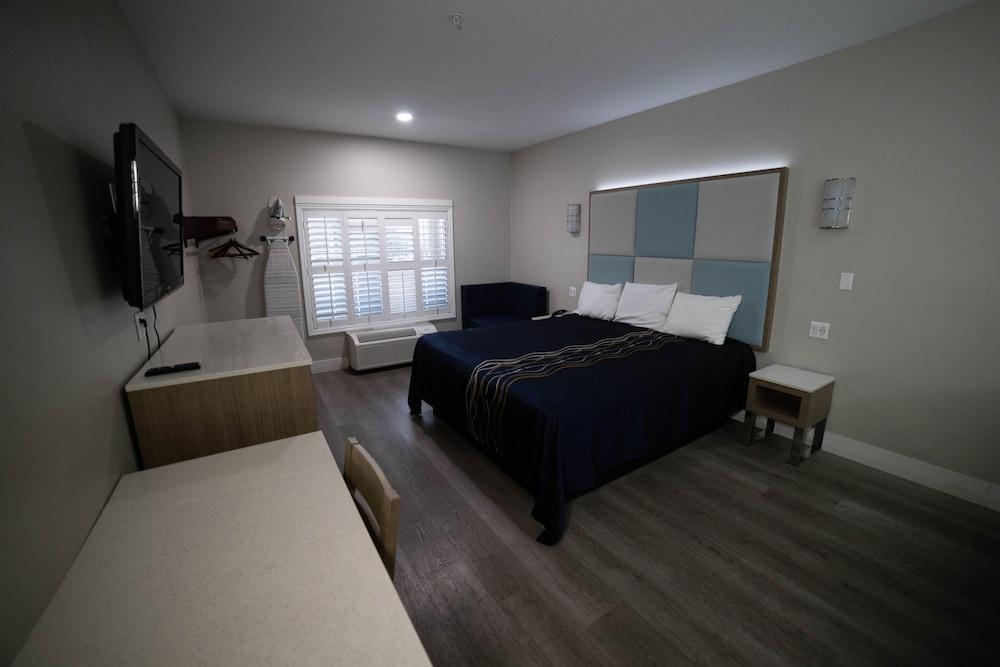 Mid City Inn and Suites photo 37