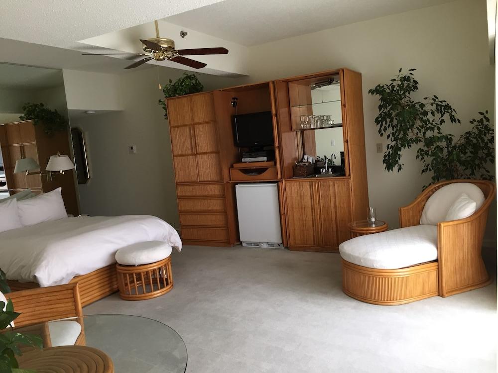 Lighthouse Club Hotel photo 10