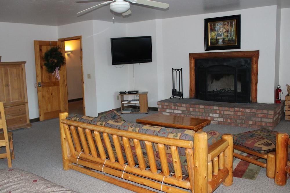Edelweiss Resort and Restaurant photo 58